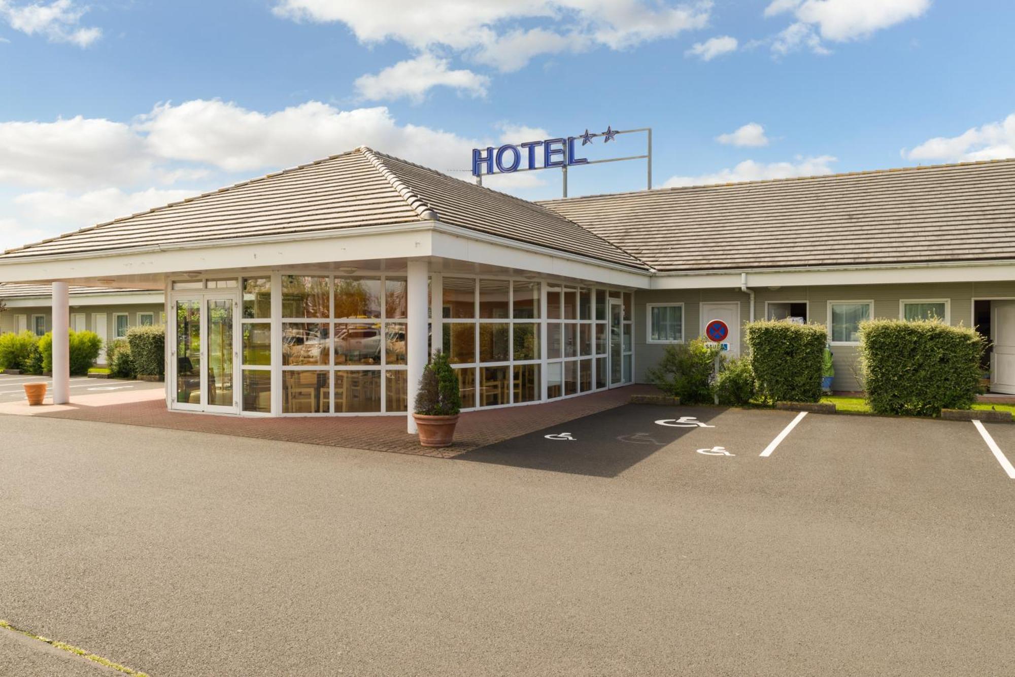The Originals Access, Hotel Saint-Flour Eksteriør bilde