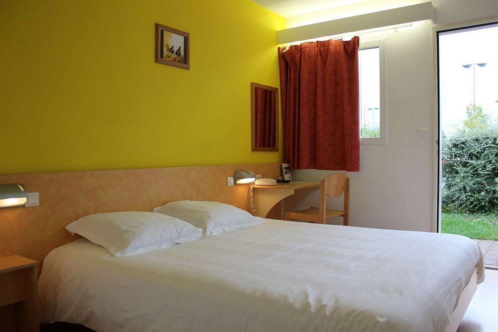 The Originals Access, Hotel Saint-Flour Eksteriør bilde