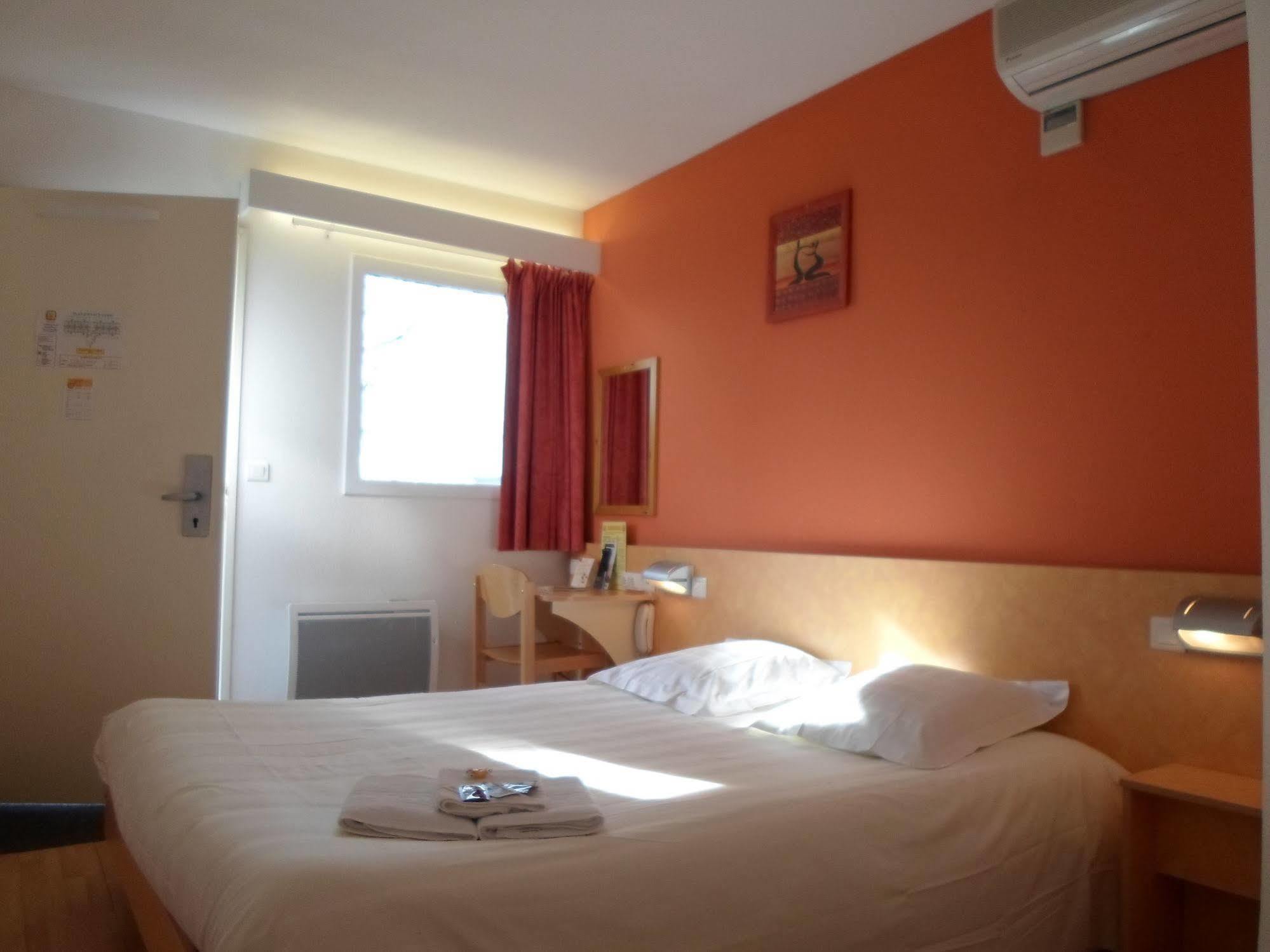 The Originals Access, Hotel Saint-Flour Eksteriør bilde